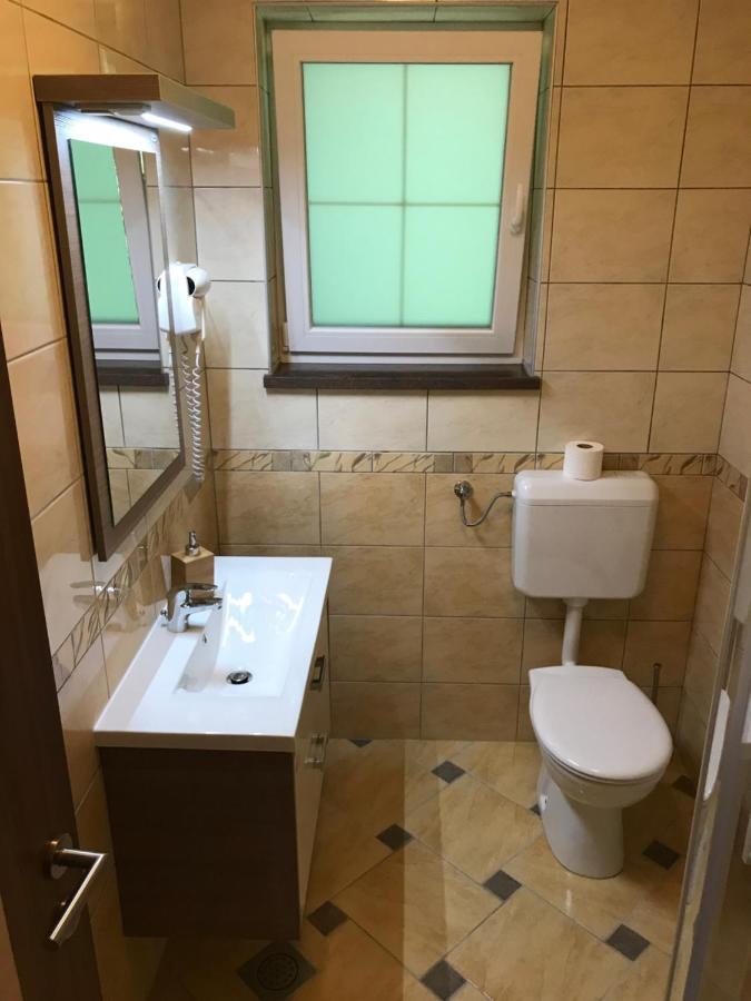 Guest House Hober Prevalje Kültér fotó