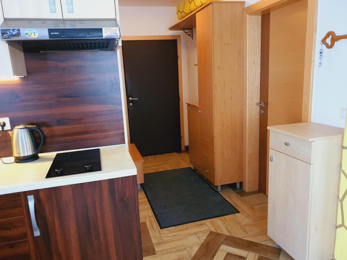 Guest House Hober Prevalje Kültér fotó