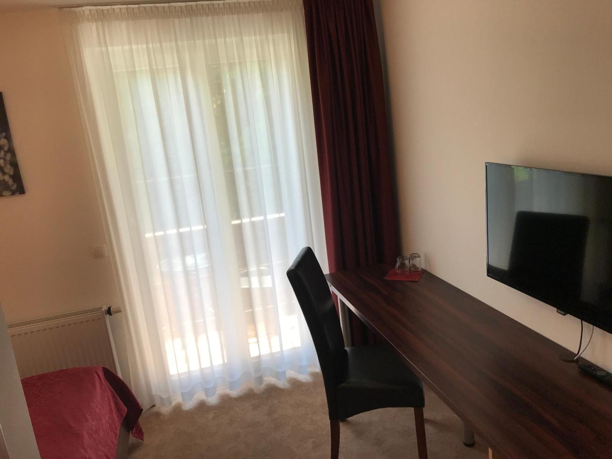 Guest House Hober Prevalje Kültér fotó