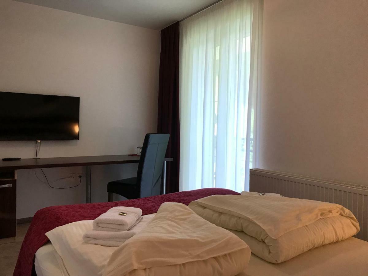 Guest House Hober Prevalje Kültér fotó