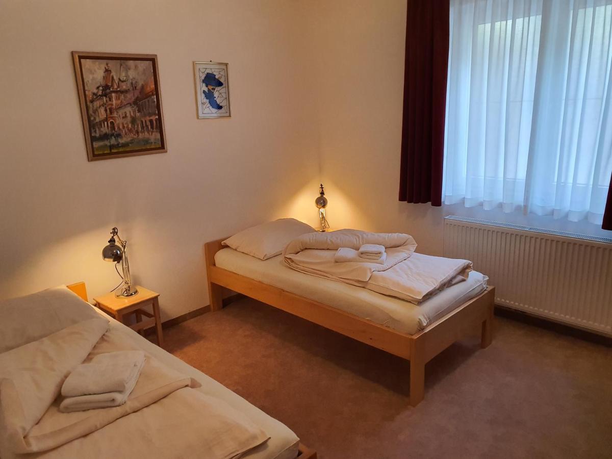 Guest House Hober Prevalje Kültér fotó